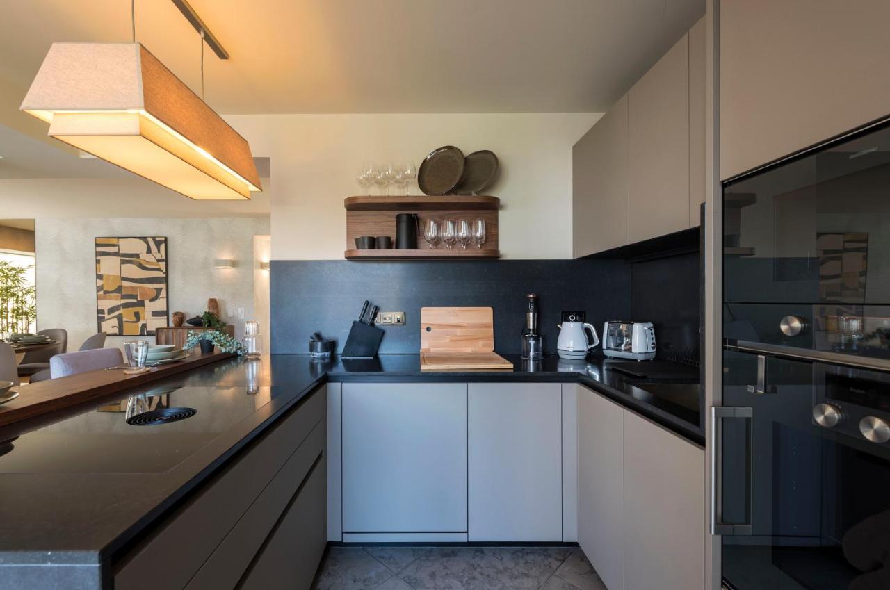 Emporium Deluxe 3Br Apartment W/ Private Parking By Lovelystay 포르투 외부 사진