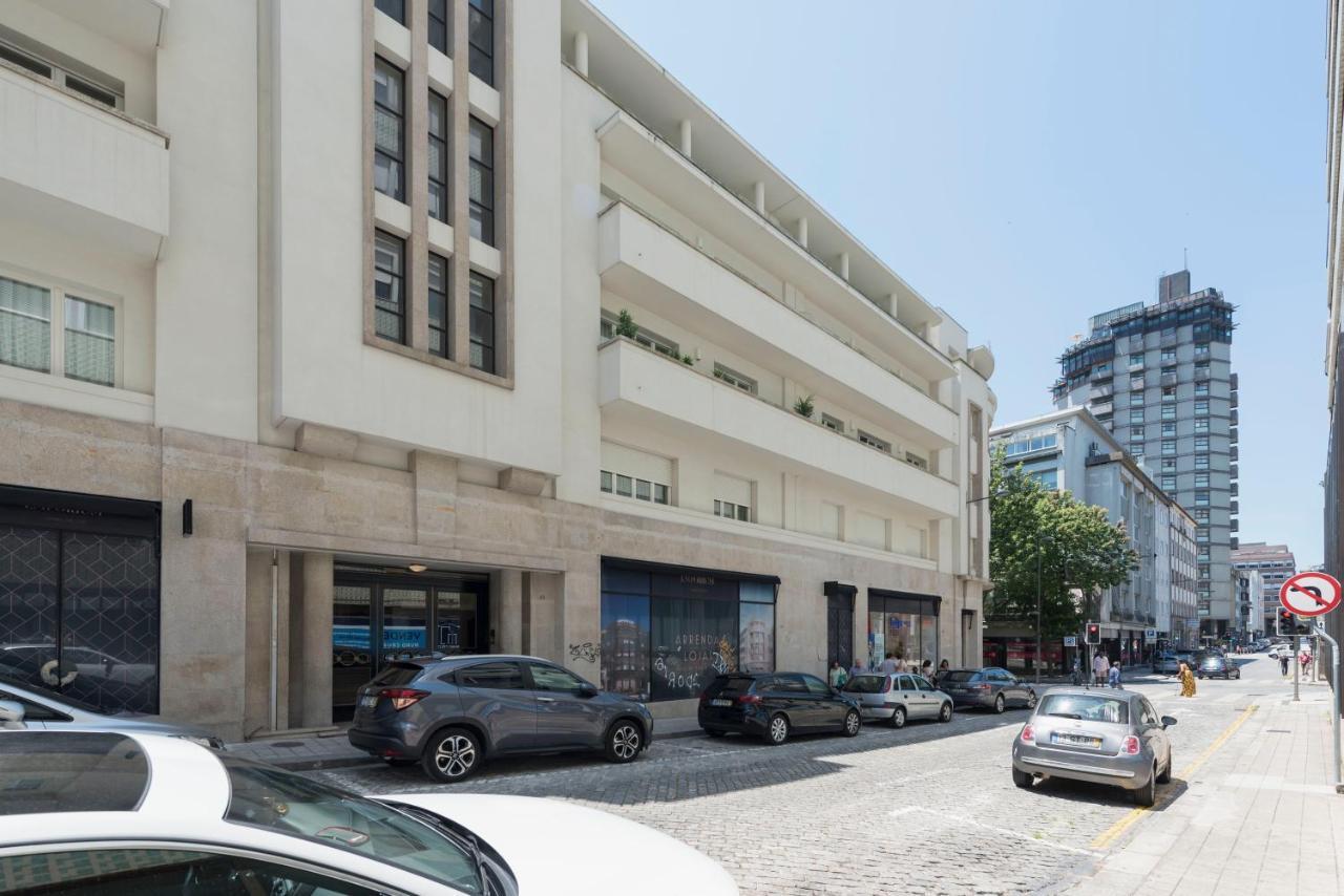 Emporium Deluxe 3Br Apartment W/ Private Parking By Lovelystay 포르투 외부 사진