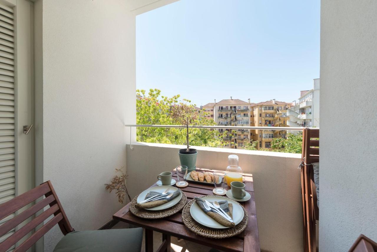 Emporium Deluxe 3Br Apartment W/ Private Parking By Lovelystay 포르투 외부 사진