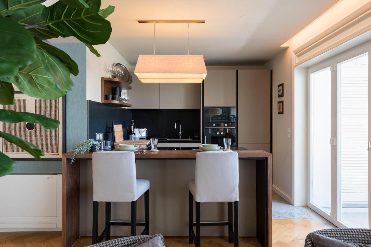 Emporium Deluxe 3Br Apartment W/ Private Parking By Lovelystay 포르투 외부 사진