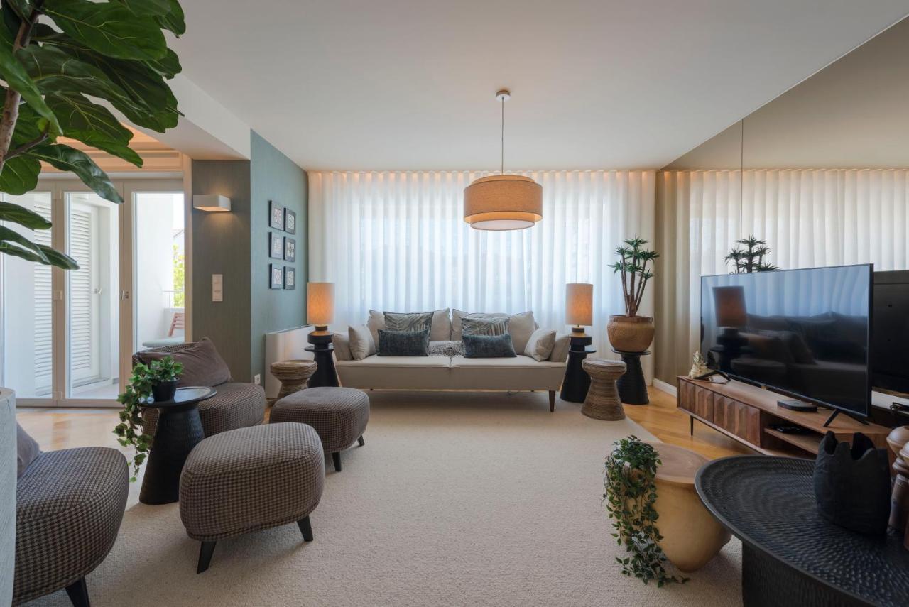 Emporium Deluxe 3Br Apartment W/ Private Parking By Lovelystay 포르투 외부 사진