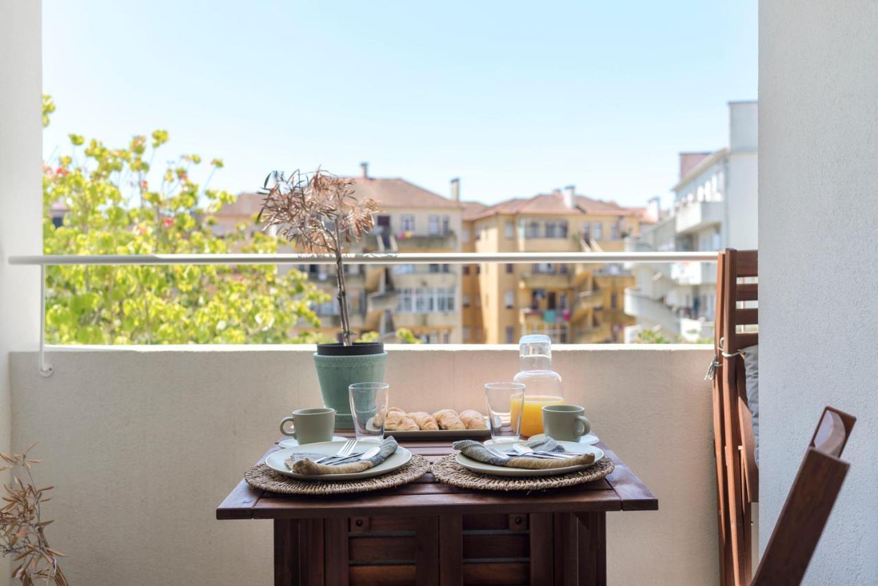 Emporium Deluxe 3Br Apartment W/ Private Parking By Lovelystay 포르투 외부 사진