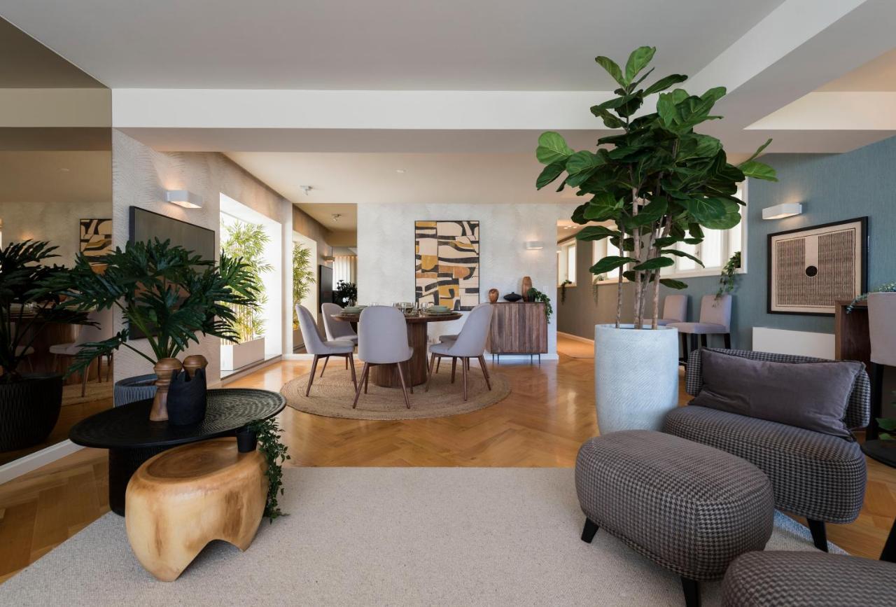 Emporium Deluxe 3Br Apartment W/ Private Parking By Lovelystay 포르투 외부 사진